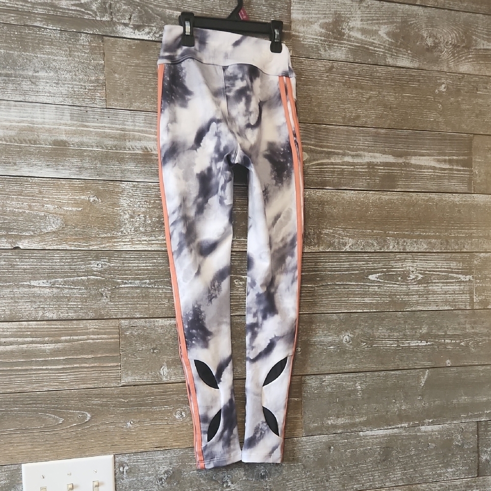 Jo & Jax Tie-Dye Leggings with Cut-Out Design size medium - Picture 3 of 6